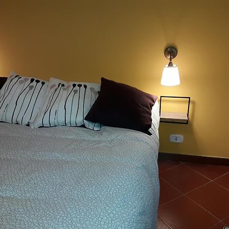La Casa Di Flo Lejlighed Napoli Eksteriør billede