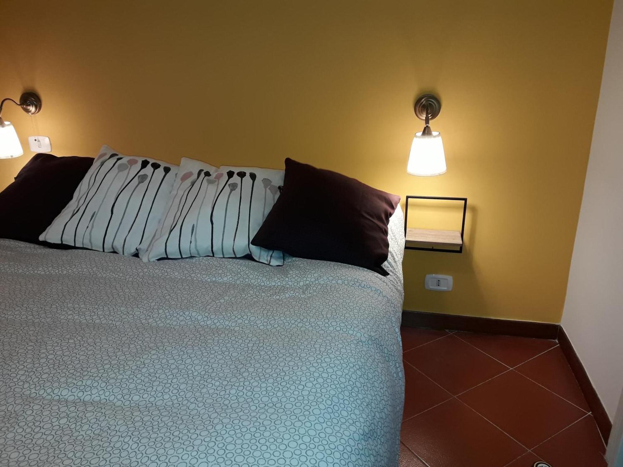 La Casa Di Flo Lejlighed Napoli Eksteriør billede